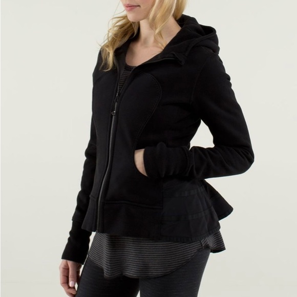 RARE LULULEMON SE Hiver 2013 Ruffled Up Scuba Hoodie - Picture 1 of 6